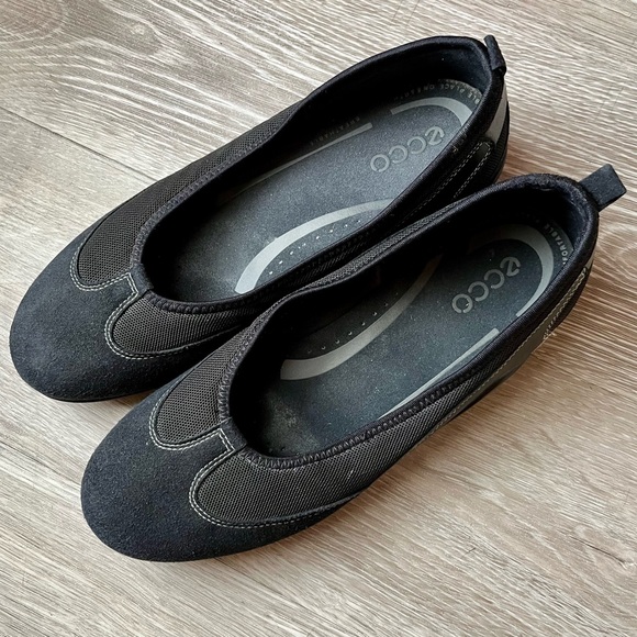 ECCO Vibration Skimmer Black Leather Ballet Flats EU 39 US 8.5 Slip On Comfort - Picture 3 of 14